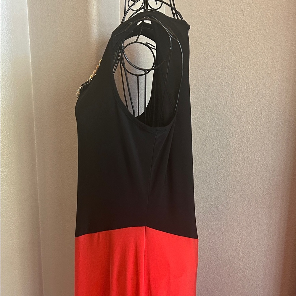 Elegant Asymmetrical Black and Red Maxi Dress - Picture 7 of 13